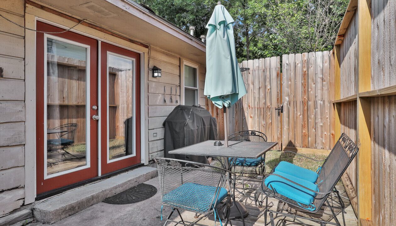 Photo of Outdoor in Kempwood