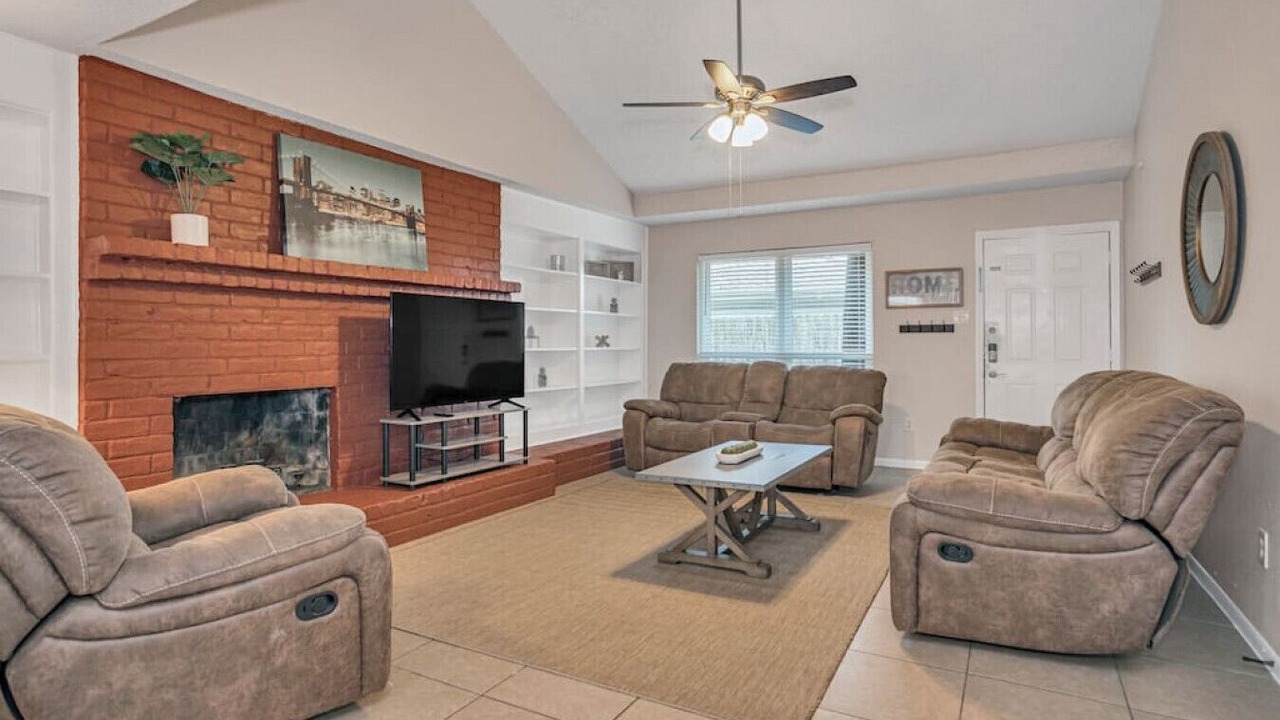 Photo of Bedroom in Kempwood
