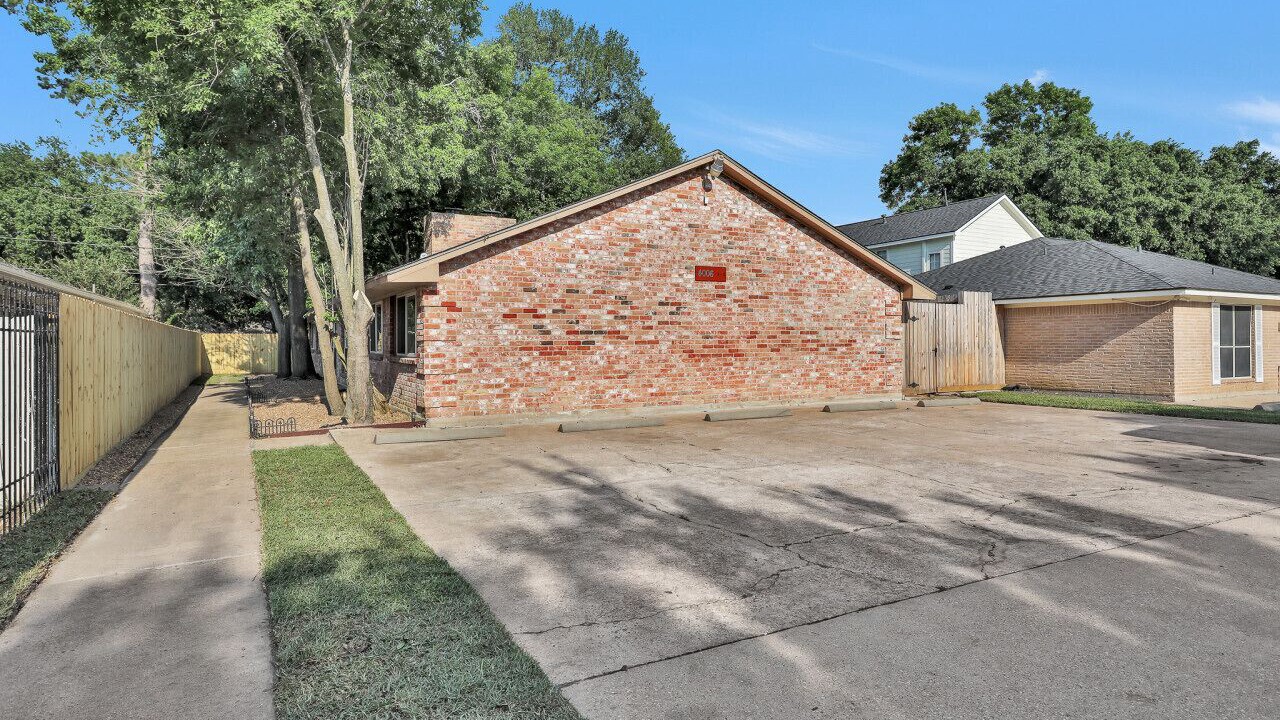 Photo of Outdoor in Kempwood