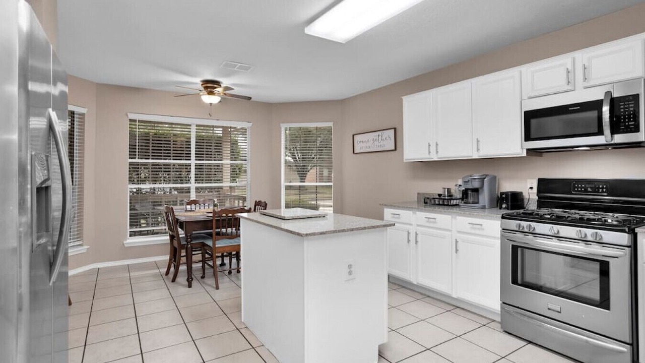 Photo of Kitchen in Spring