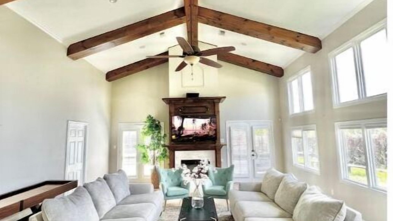 Photo of Livingroom in Mission Bend
