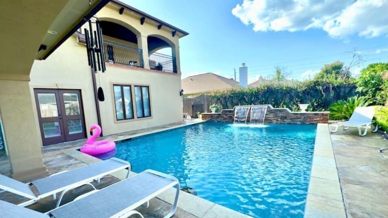 Photo of Outdoor in Mission Bend