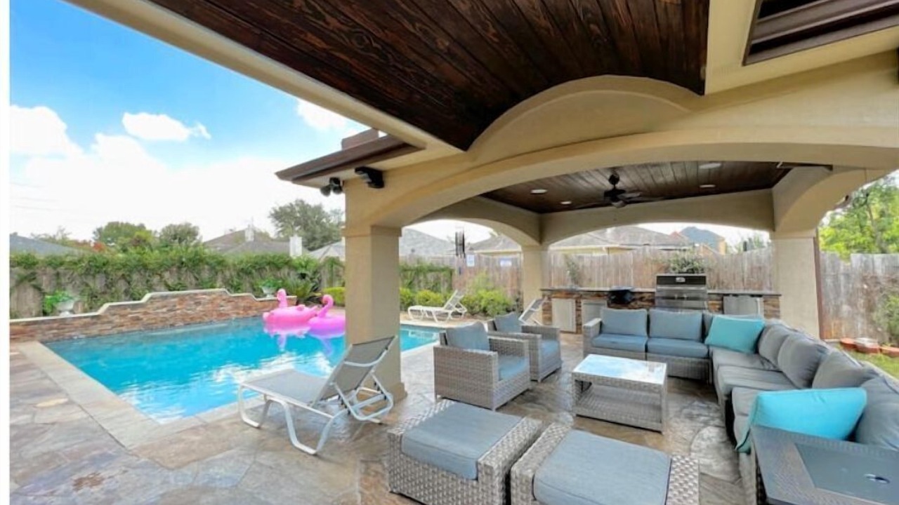Photo of Outdoor in Mission Bend