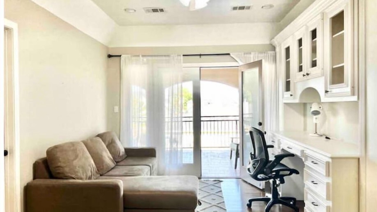 Photo of Livingroom in Mission Bend