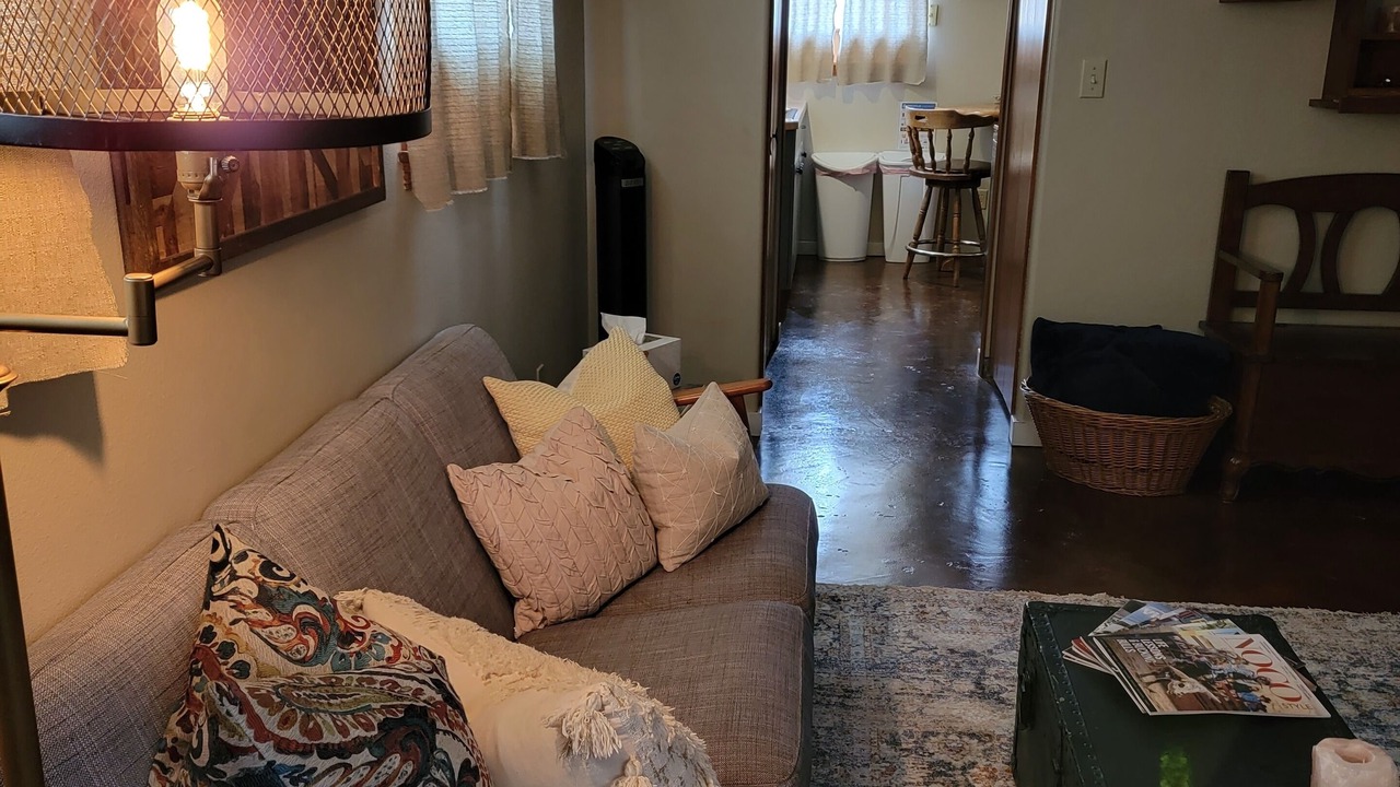 Photo of Livingroom in Old Prospect