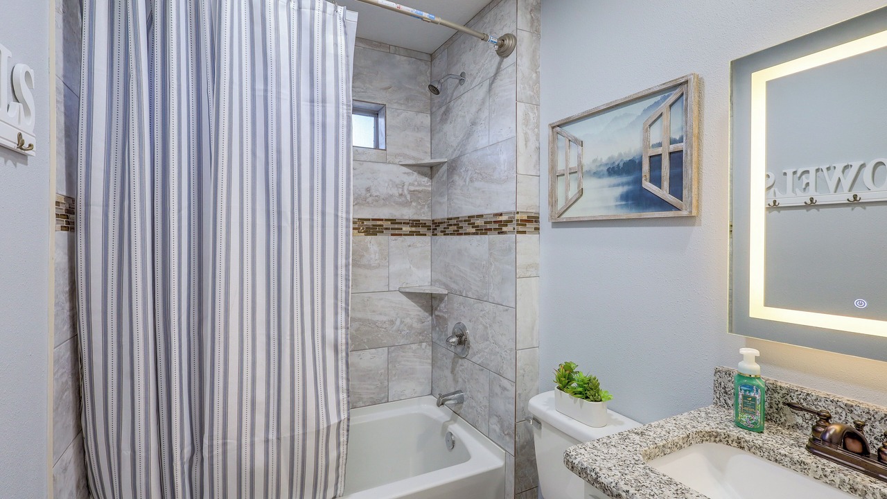 Photo of Bathroom in Hearne
