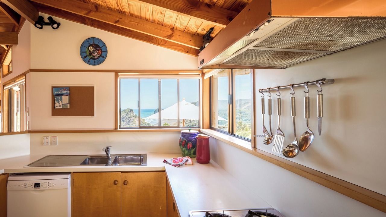 Photo of Kitchen in Piha