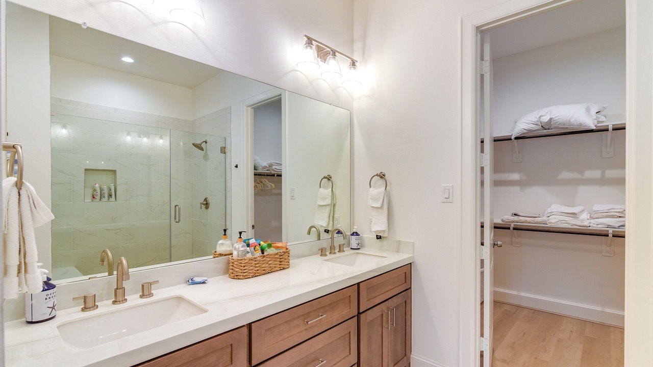 Photo of Bathroom in Terramar Beach