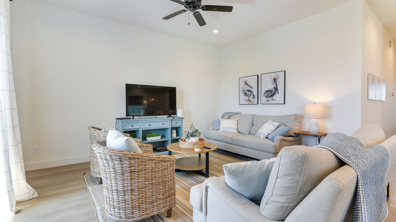 Photo of Livingroom in Terramar Beach