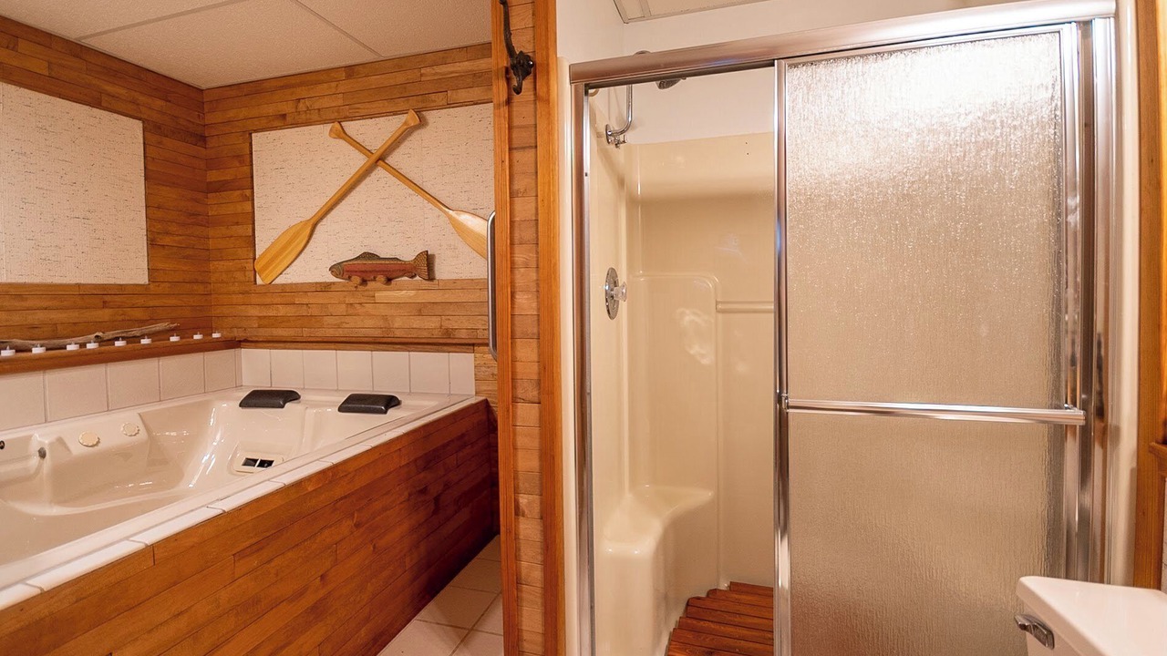 Photo of Bathroom in Sylvan Shores