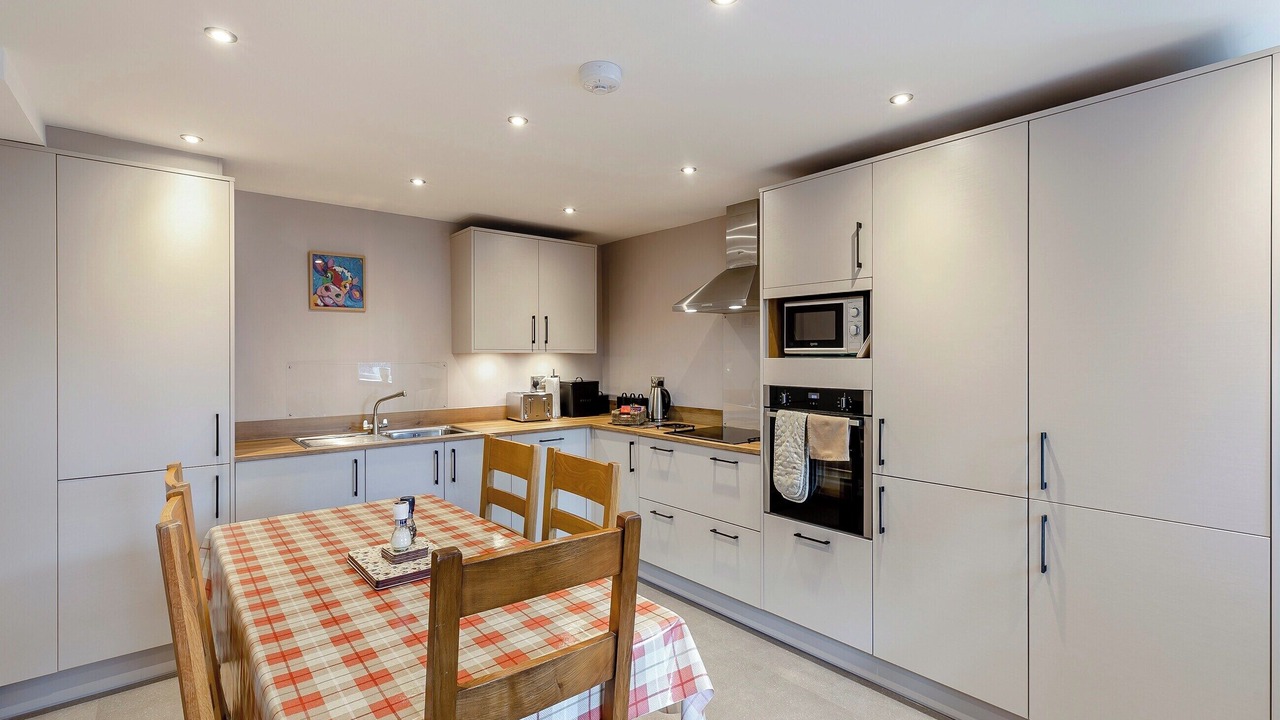 Photo of Others in Litton