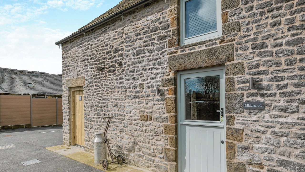 Photo of Outdoor in Litton