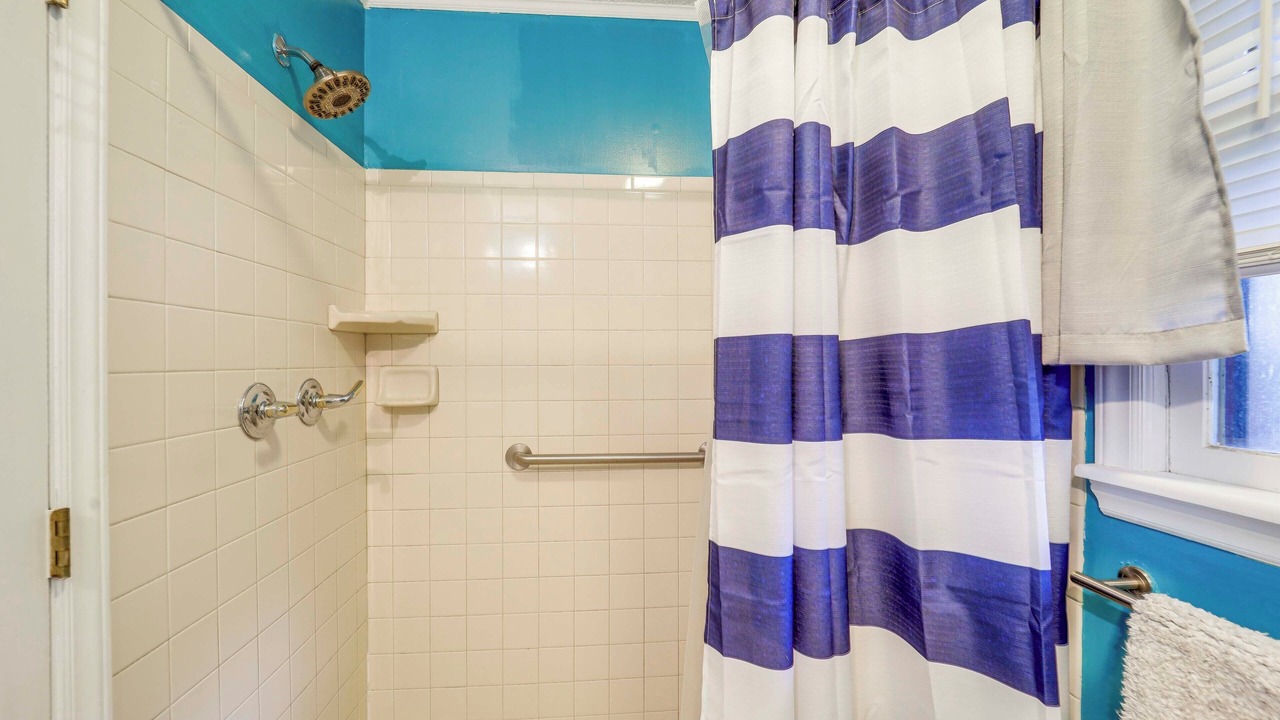 Photo of Bathroom in Beech Mountain