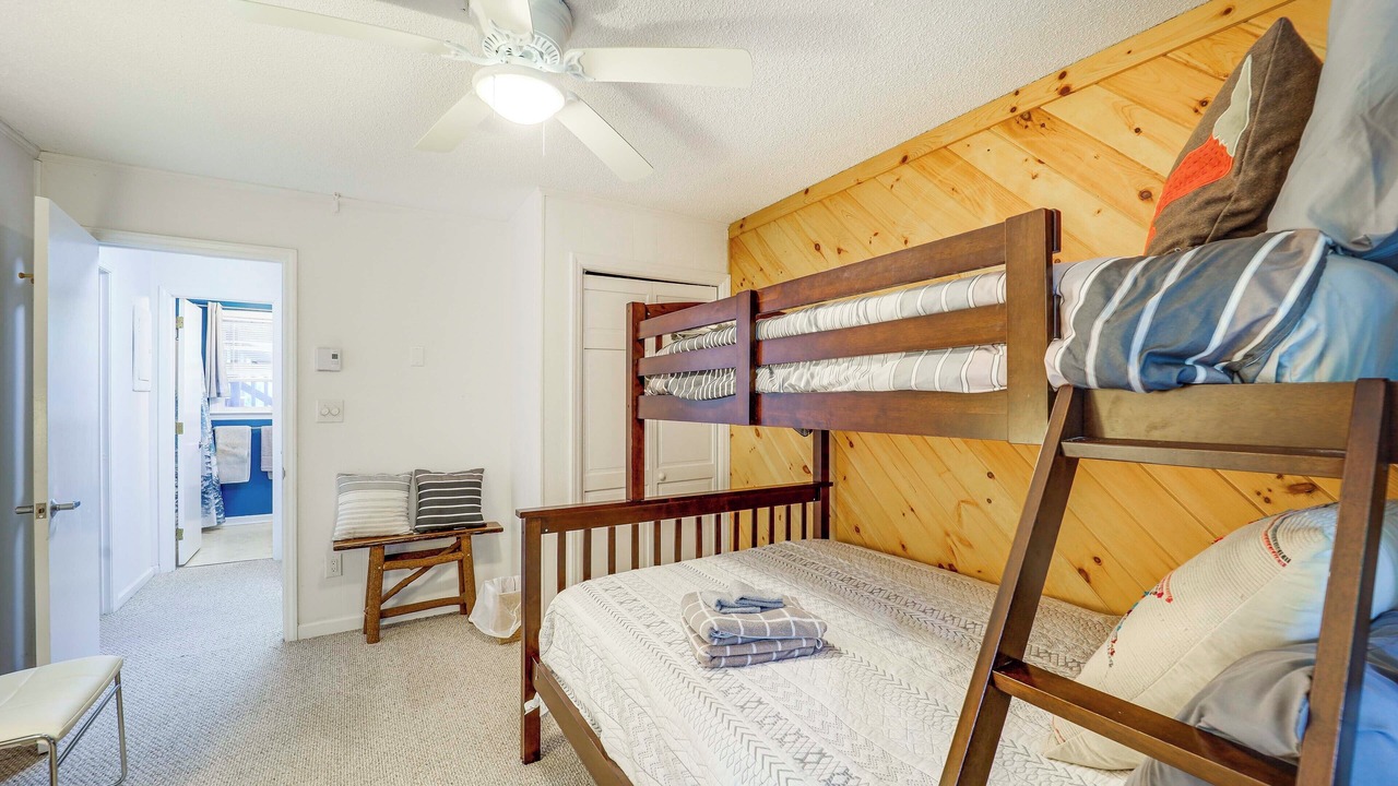 Photo of Bedroom in Beech Mountain
