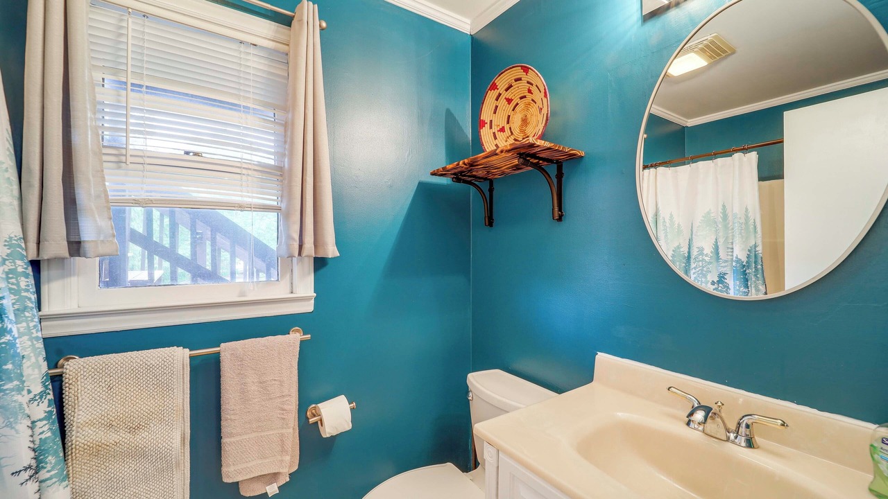Photo of Bathroom in Beech Mountain