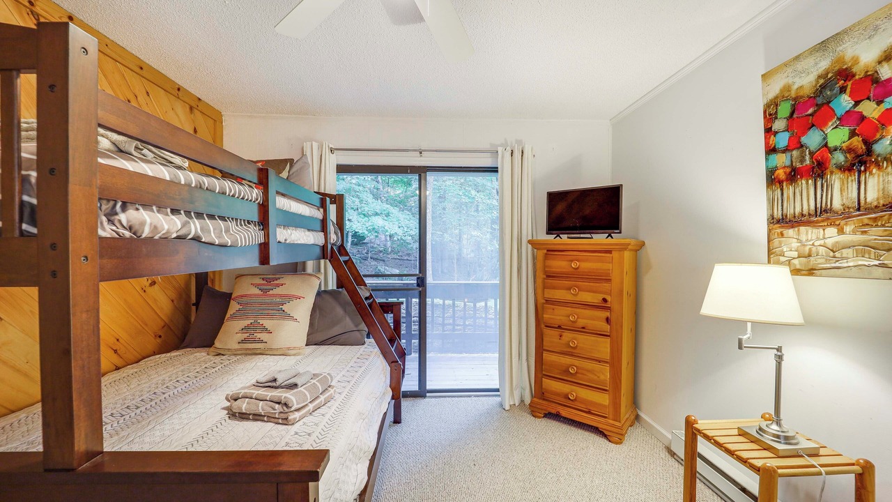 Photo of Bedroom in Beech Mountain
