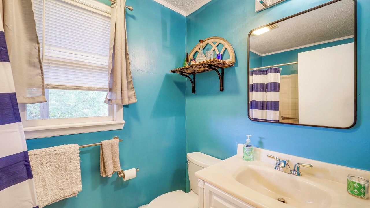 Photo of Bathroom in Beech Mountain