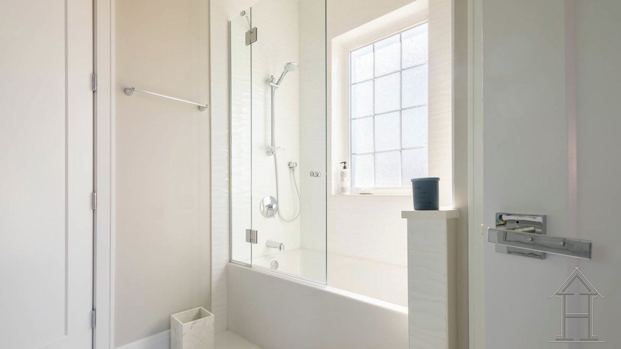 Photo of Bathroom in Washington Park