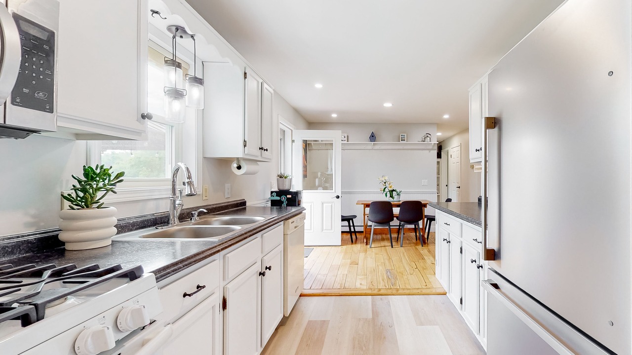 Photo of Kitchen in Town of Benton