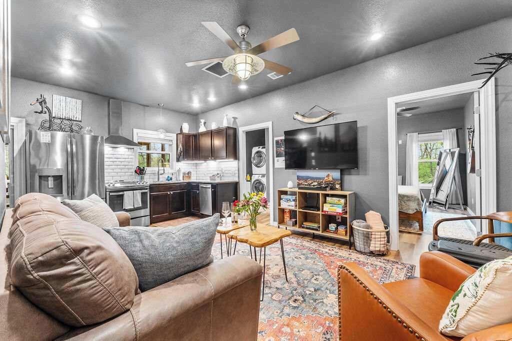Photo of Livingroom in Eureka Springs