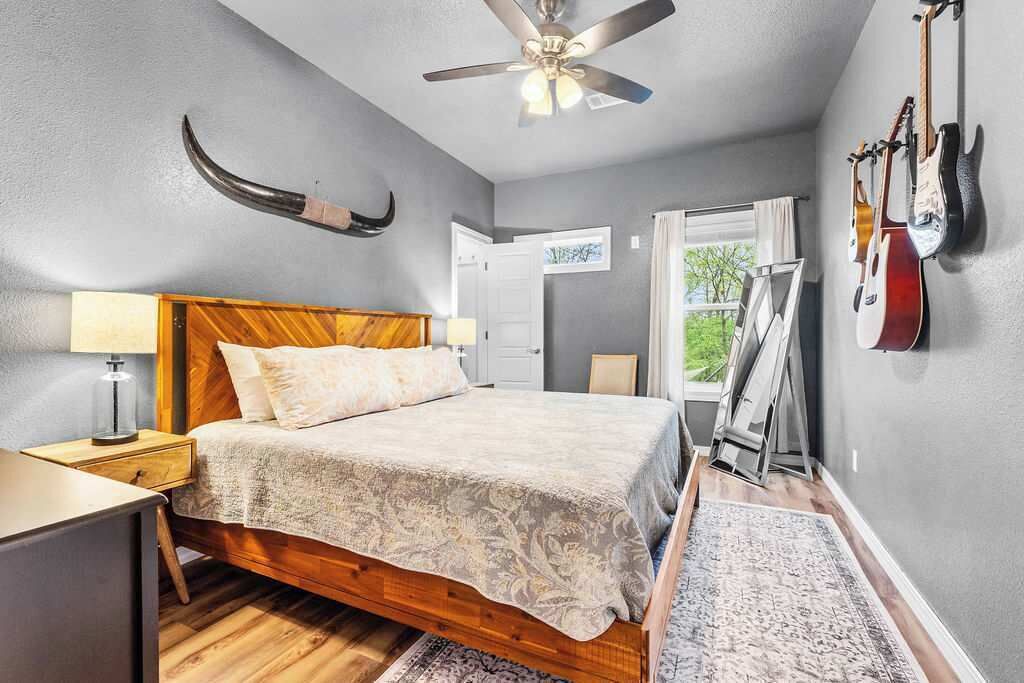 Photo of Bedroom in Eureka Springs