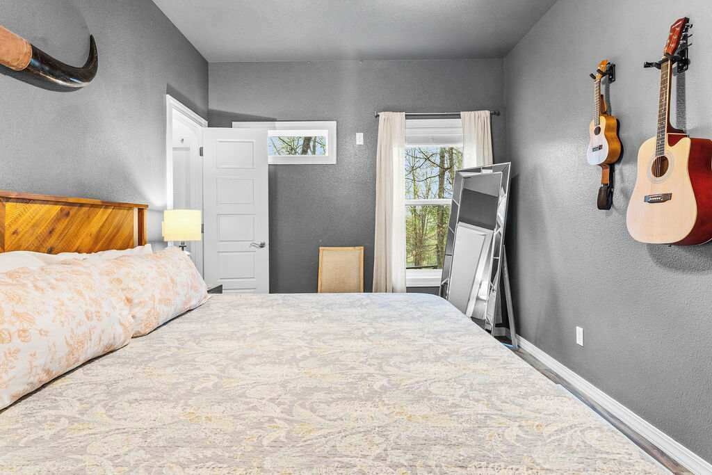 Photo of Bedroom in Eureka Springs