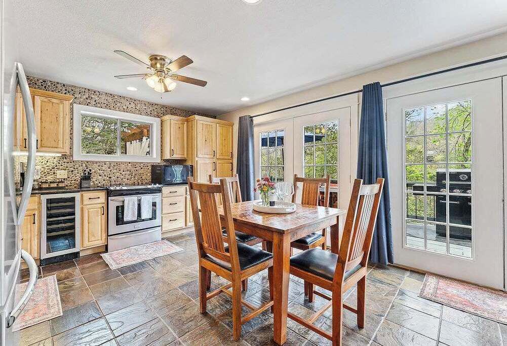 Photo of Kitchen in Eureka Springs