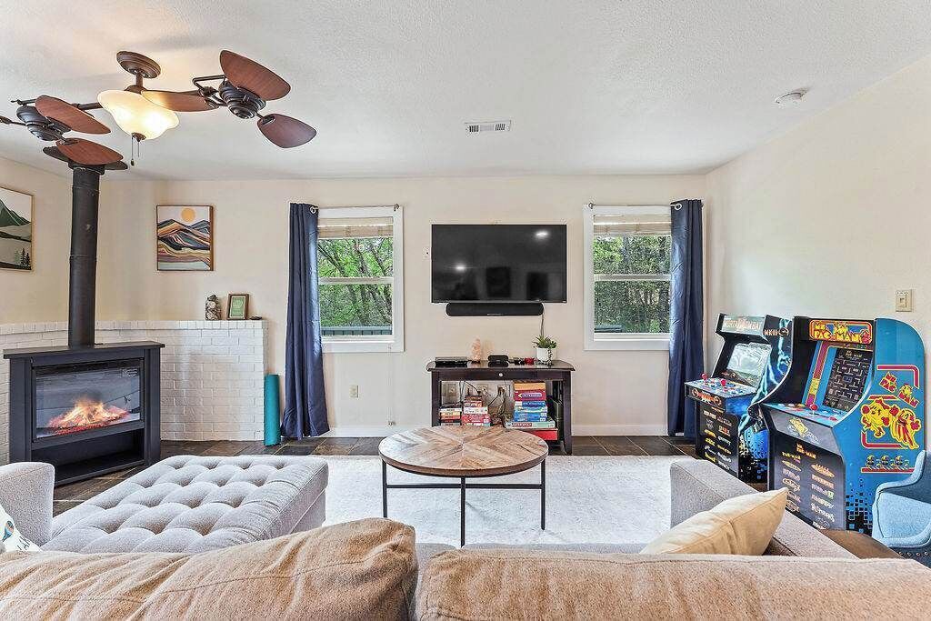 Photo of Livingroom in Eureka Springs
