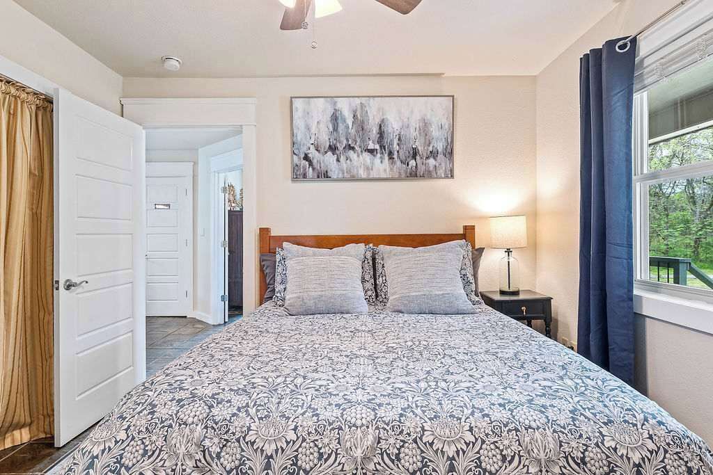 Photo of Bedroom in Eureka Springs