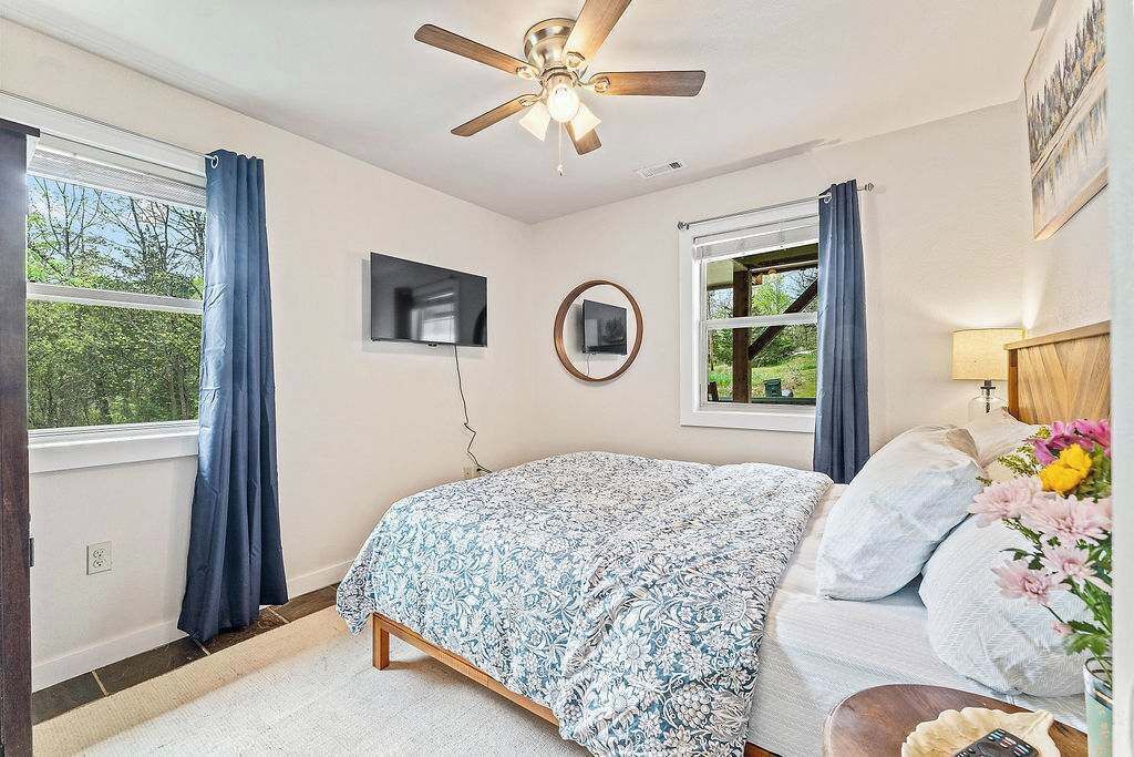 Photo of Bedroom in Eureka Springs