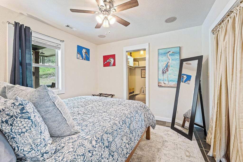 Photo of Bedroom in Eureka Springs