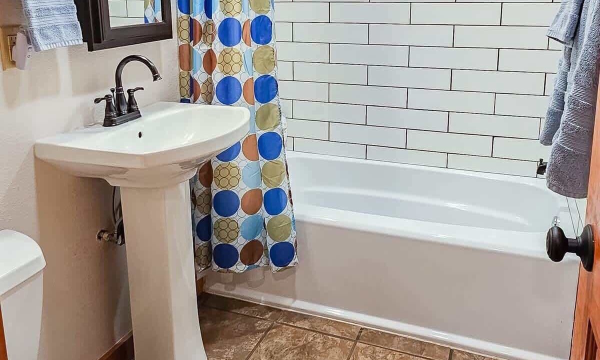 Photo of Bathroom in Eureka Springs