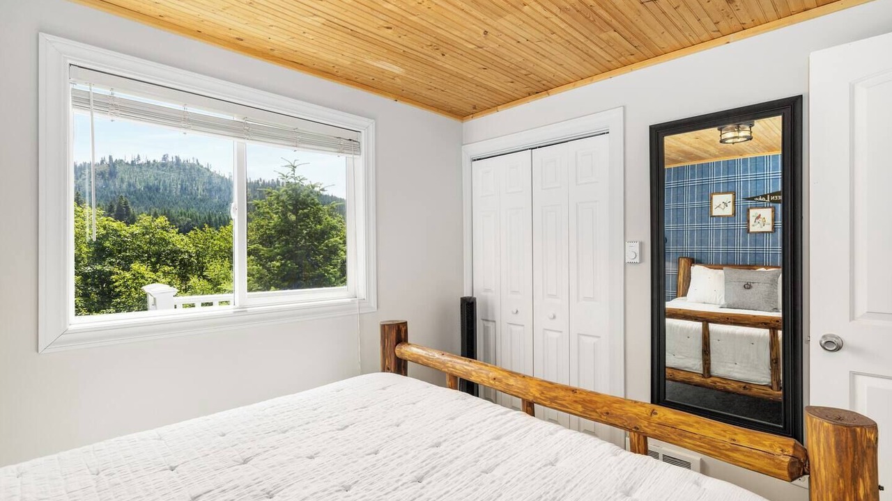 Photo of Bedroom in Newport