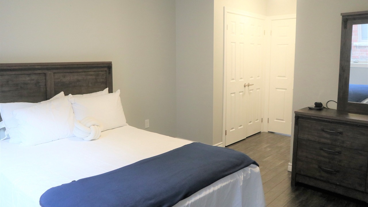 Photo of Bedroom in Bowmanville