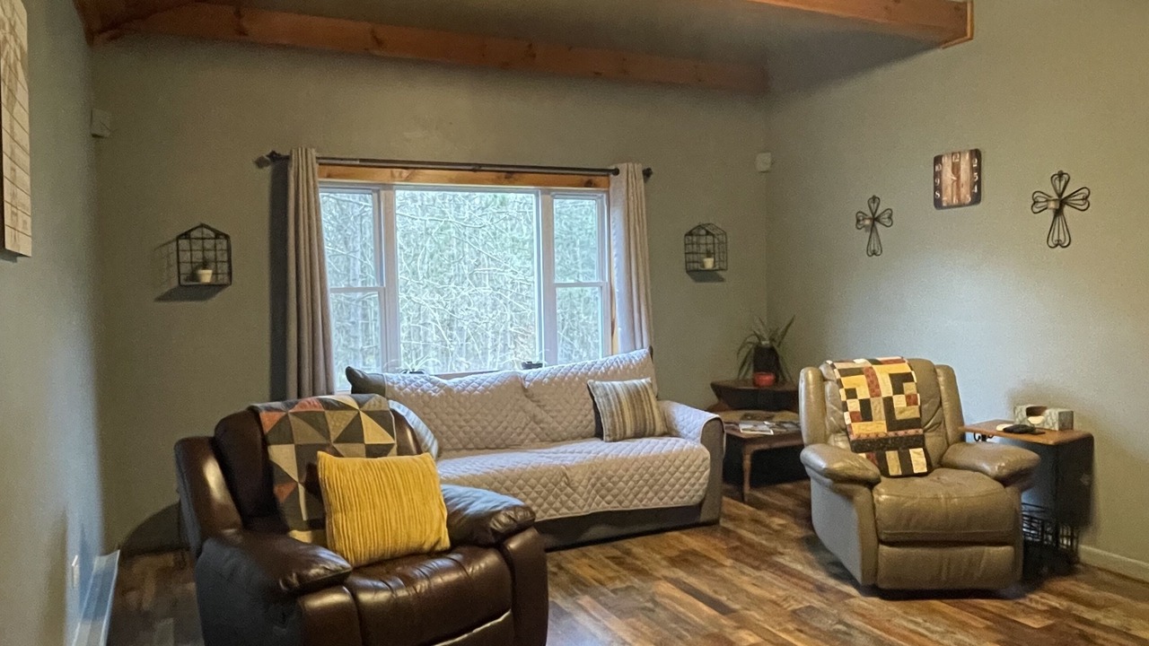 Photo of Livingroom in Derrick City