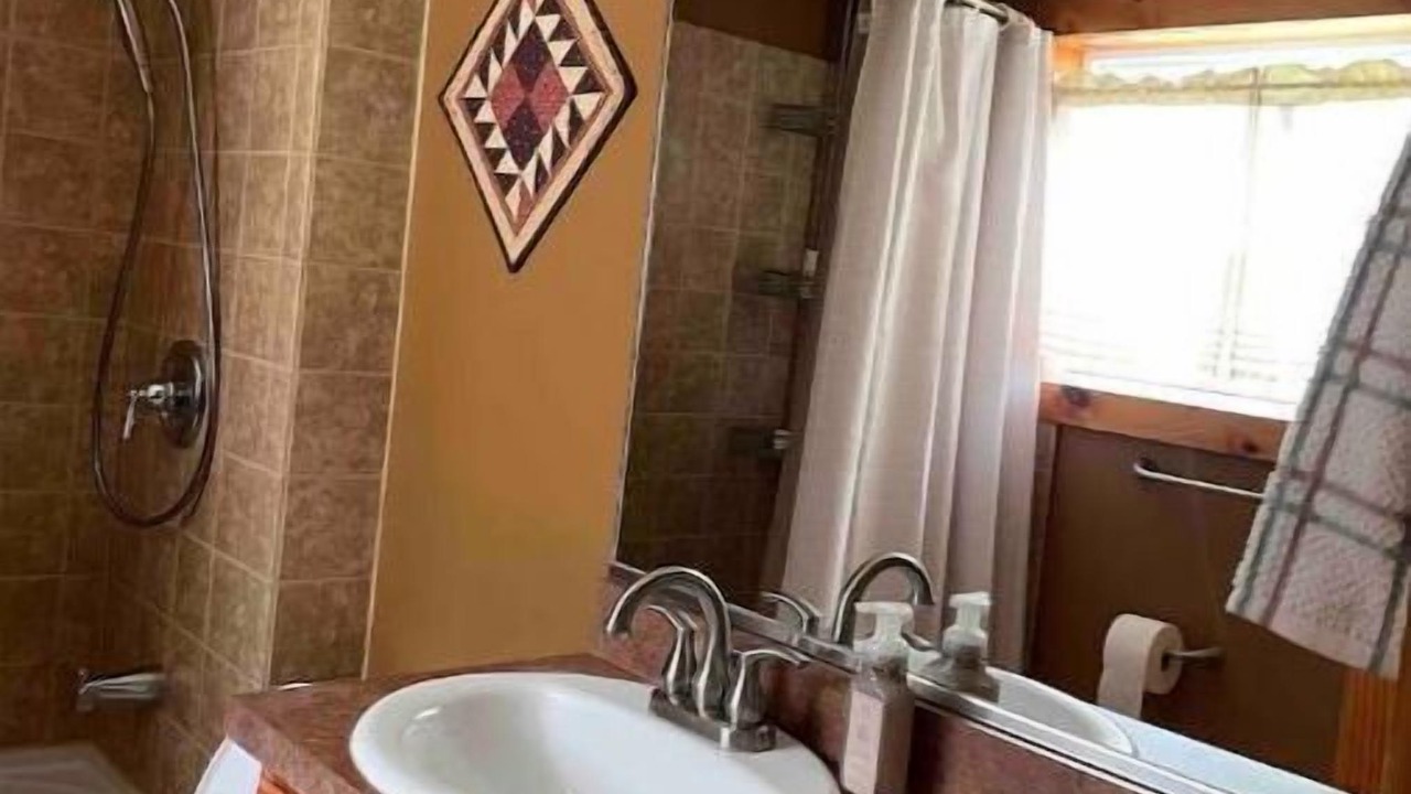 Photo of Bathroom in Derrick City