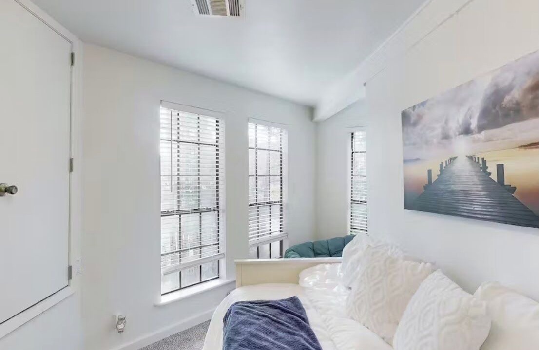 Photo of Bedroom in Onalaska