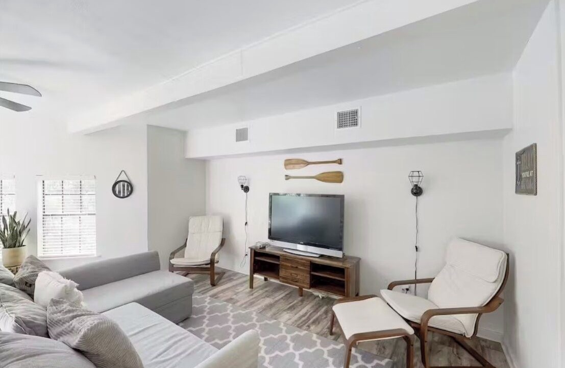 Photo of Livingroom in Onalaska