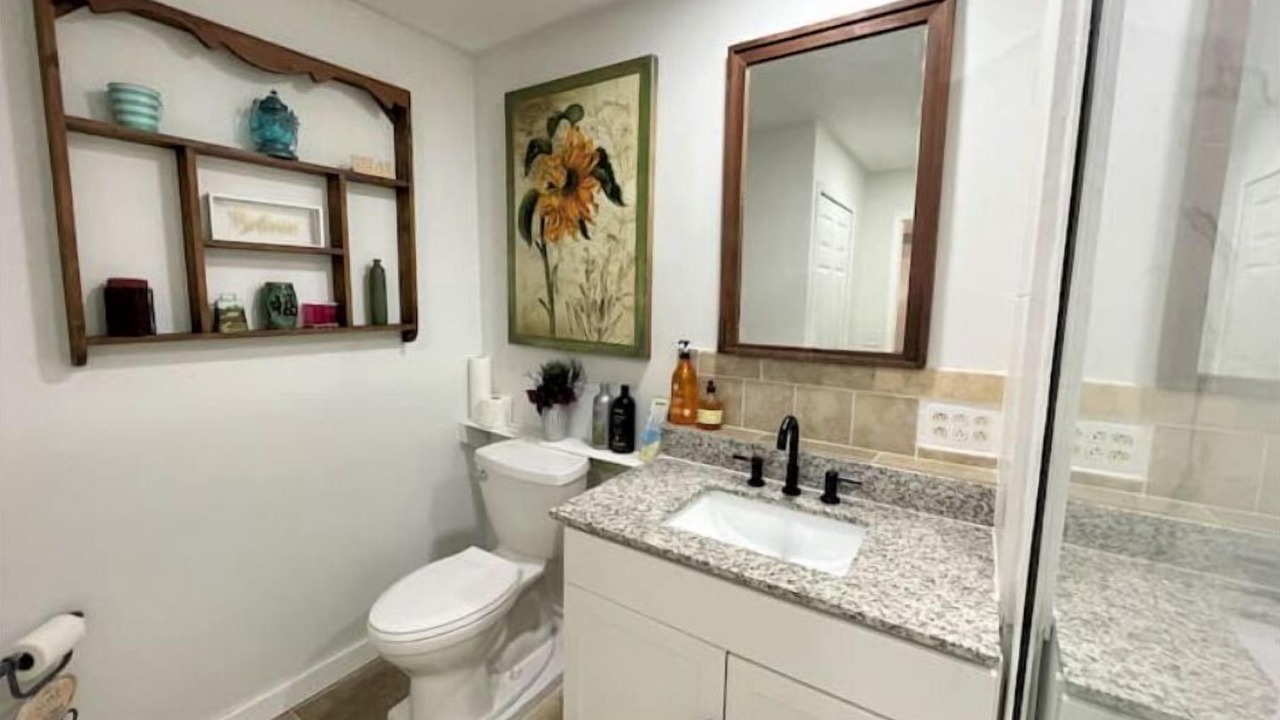 Photo of Bathroom in Hortense