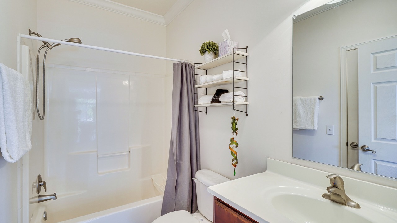 Photo of Bathroom in Semora