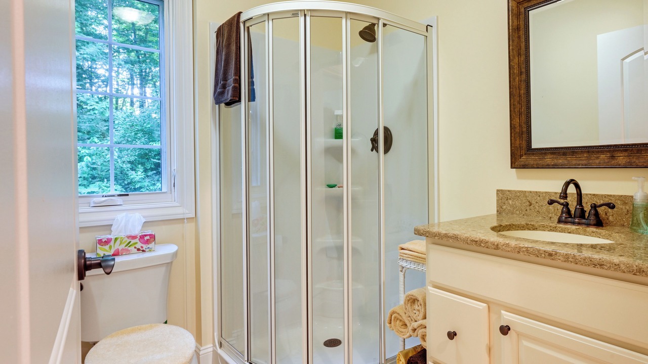 Photo of Bathroom in Flushing Township