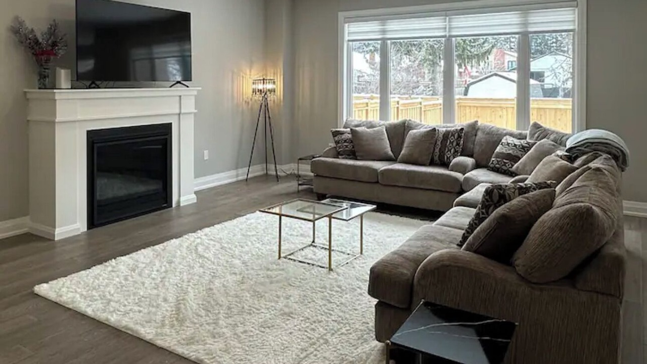 Photo of Livingroom in Oshawa