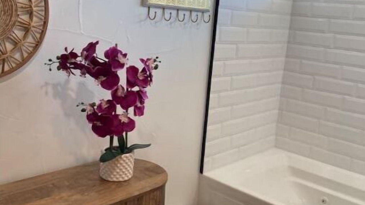 Photo of Bathroom in Del Valle