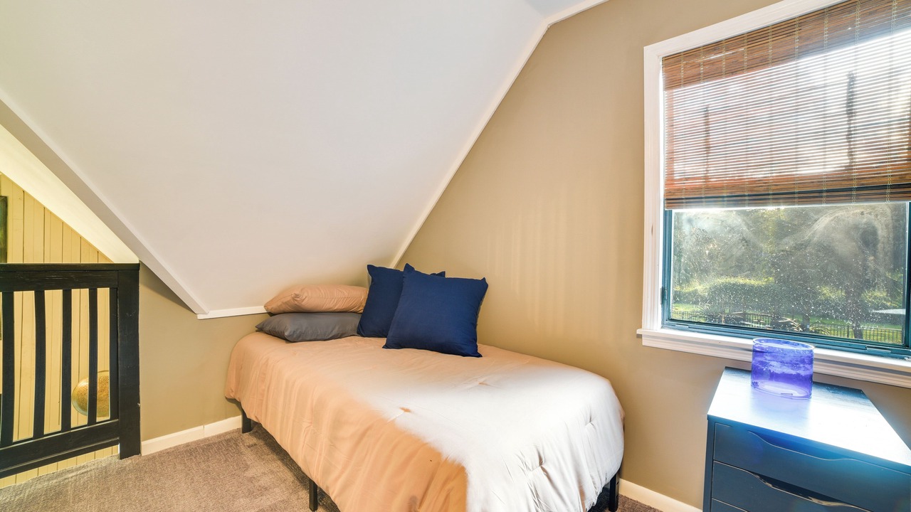 Photo of Bedroom in Valdosta