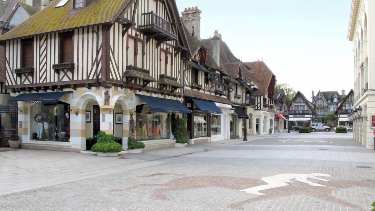 Photo of Others in Deauville