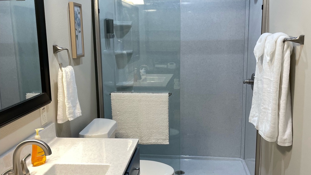 Photo of Bathroom in Russell