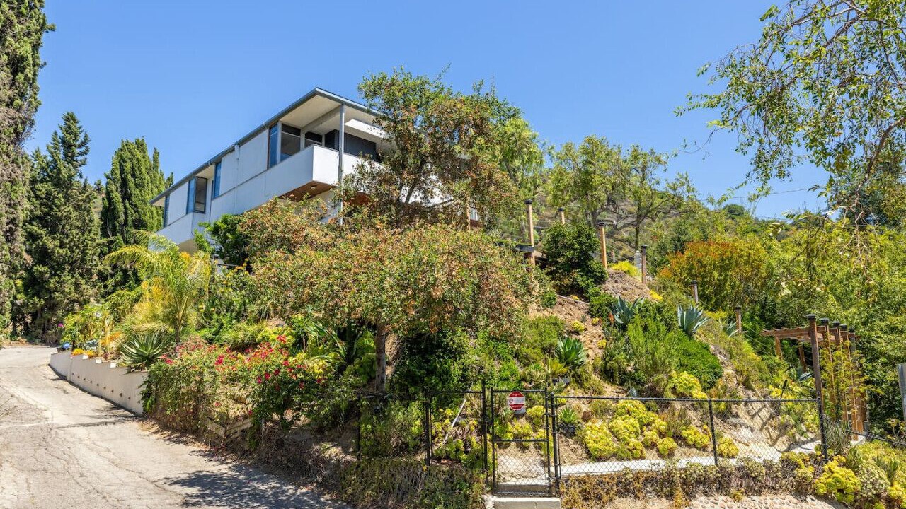 Photo of Others in Beverly Glen
