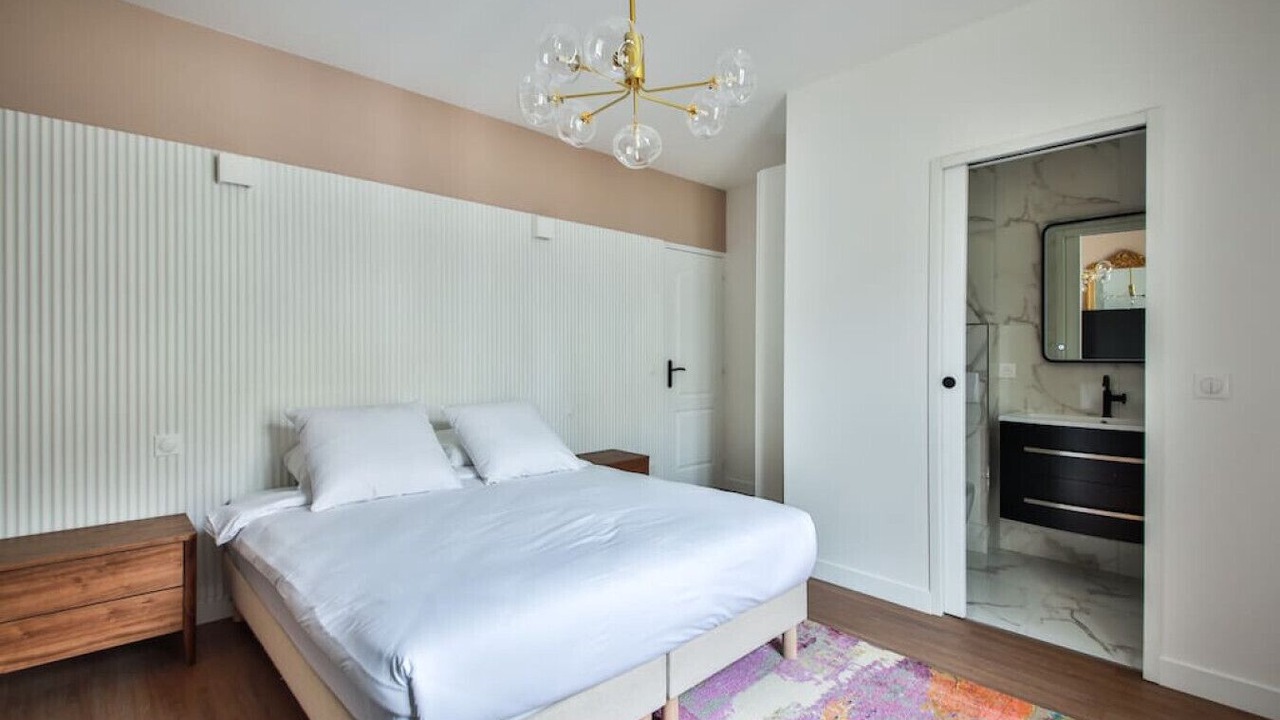 Photo of Bedroom in Grenelle