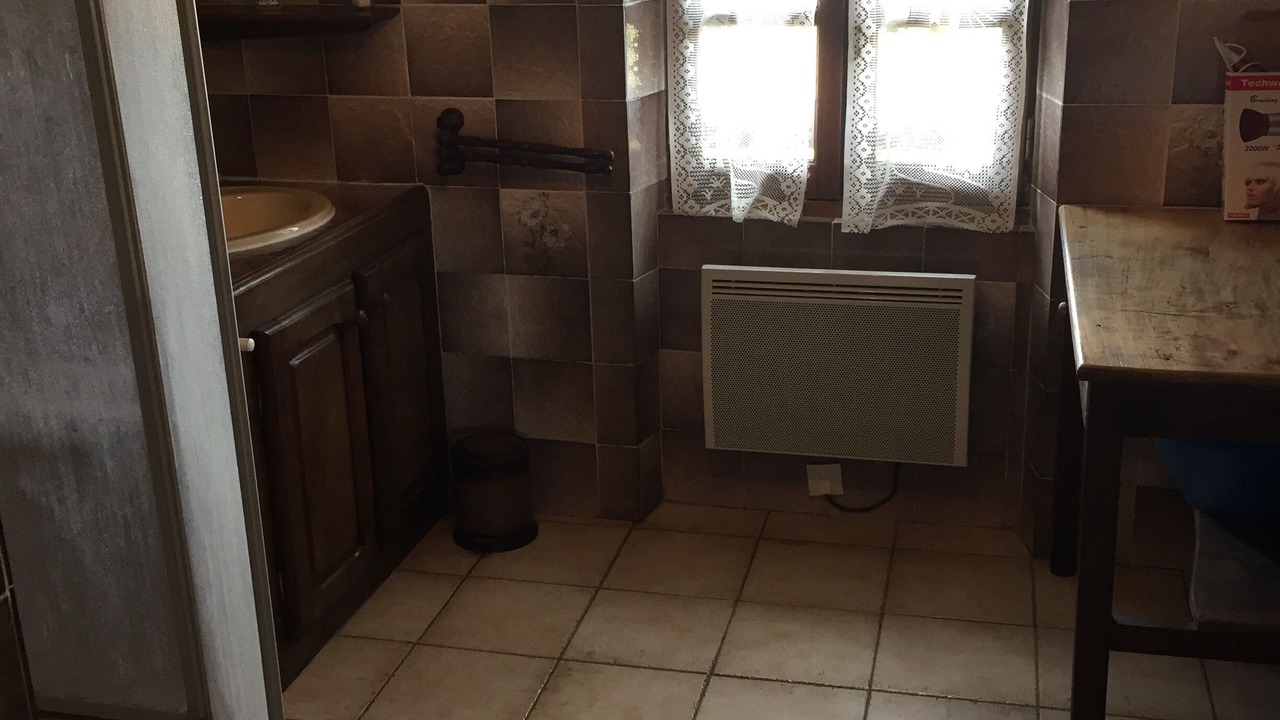 Photo of Bathroom in Bournazel