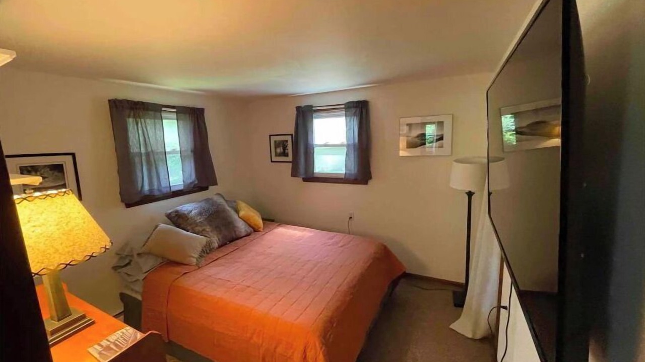 Photo of Bedroom in Acton